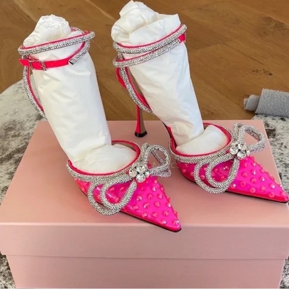 ❤️❤️ Pointed Toe Pump
MACH & MACH💯💯❤️❤️ - Picture 9 of 9